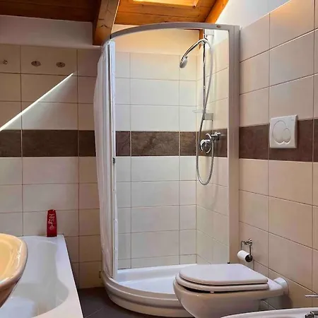 Apartment Casa Peonia, Natura, Piscina, Sport, Golf E Relax